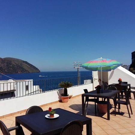 Апартаменти Lipari Centro Storico Flat 7 Min From Port Екстер'єр фото