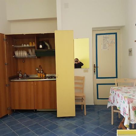 Апартаменти Lipari Centro Storico Flat 7 Min From Port Екстер'єр фото