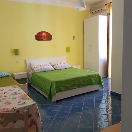 Апартаменти Lipari Centro Storico Flat 7 Min From Port Екстер'єр фото